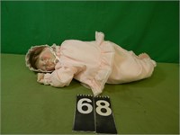 1983 Lee Middleton First Moments Doll