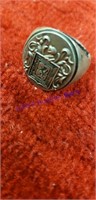 Mens vintage  antique silver coat of arms ring