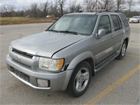 2001 INFINITY QX4 AWD