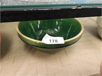 VINTAGE POTTERY MIXING BOWL