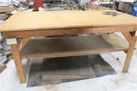 Workbench w/four outlets and 2 rugs