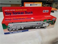 Mobil Tanker Toy Truck