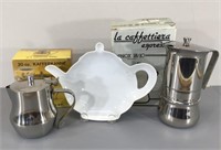 Coffee & Cream Pitchers & Tea Pot Plate