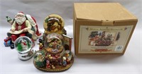 Musical Christmas Snow Globes & Figurine