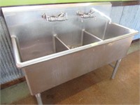 Small Stainless Steel Three Compartment Sink