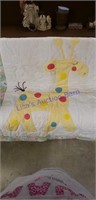 Baby machine threaded giraffe quilt