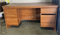 4-Drawer Desk