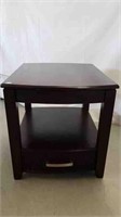 MODERN END TABLE WITH DRAWER