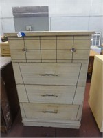 4 Drawer Dresser (17.5" x 26.5" x 42")