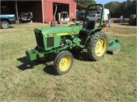 JD 720 tractor