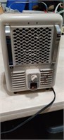 Rival Titan Heater with Fan. Works 1500 Watt also