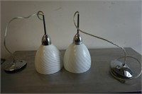 2x White Hanging Lights