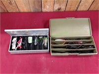 Velure Box w/ Fishing Worms & Metal Lure Box