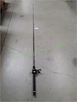 Shakespeare Ugly Stick GX2 6' Fishing Rod & Reel