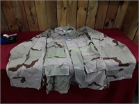 Large Short 3 Color Desert Camo Coat