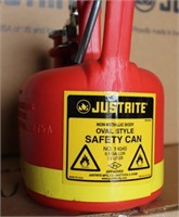 JUSTRITE Poly (non-metallic) Gas Can 1/2 Gallon