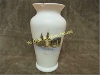 ictorian Custard Glass Vase w/Building Scene