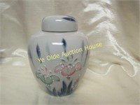 1970's Made Japan Porcelain Ginger Jar w/cover