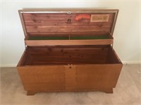 Lane Cedar Chest