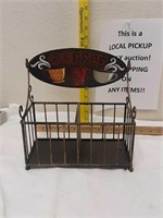 Condiment  holder