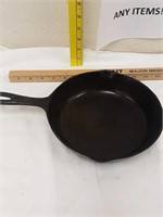 #5 cast iron skillet