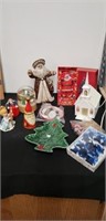 Group of miscellaneous Christmas décor