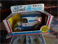 FORD ERTL  1913 Delivery RC Cola diecast Truck