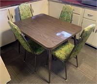 Vintage dining room table w/ Retro chairs