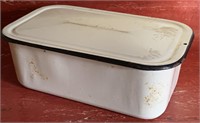 Porcelain pan with lid - 14" x 8 1/2” x 5”