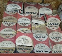 Assorted Wix oil filters - CW-146 MP, CW-15670,