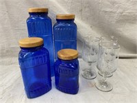 Glass canisters, Glasses