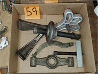 Box of Gear Pullers