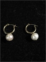 14k Yellow gold hoop pierced earrings with