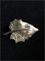 Vintage leaf brooch pin