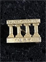 10k yellow gold Culver Stockton 1927 pin 1.2g