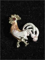 Rooster brooch pin with Redstone eye