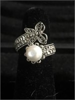 Sterling silver with pearl and butterfly size 9
