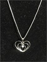 Necklace with heart charm pendant