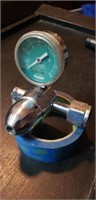 Victor Oxygen Compressed Gas Regulator model 1559