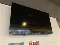 Samsung 42" TV & Mounting Bracket