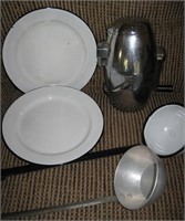 Vtg Enamelware Ladle & Plates, Ice-o-Matic