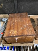hinged wood box