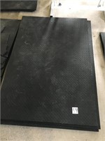 4’x6’ heavy rubber Mats