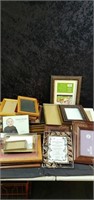 Approx 30 or more picture frames all for 1 money