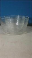 2 piece mixing bowl and batter bowl set in clear