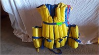 Set of 4 life vests. 
1 xxl
1 LG-xl(brand