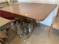 Table--missing piece off 1 foot