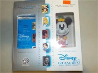 Disney Treasures Box with Mickey Mouse Figure B