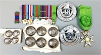 15 Piece WW2 Canadian Officer Buttons, Medals,