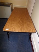 6 Ft Adjustable Rectangle Table